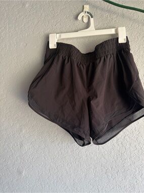 Athleta Mesh Racer Run Short